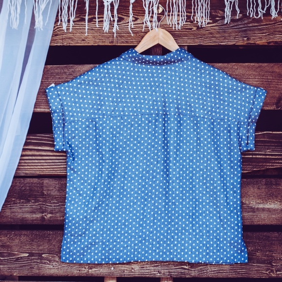 Mo:Vint Denim Button Down Top Size M (C5) - Picture 2 of 5